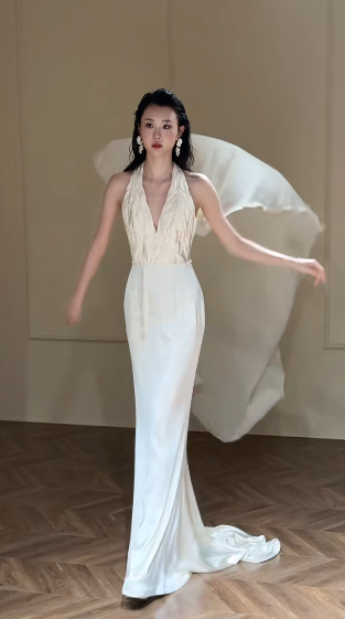 Unique Mermaid Halter Satin Long Wedding Dresses C4336