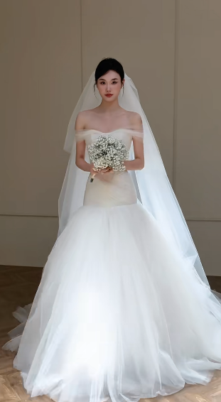 Dreamy Mermaid Off The Shoulder Tulle With Veil Long Wedding Dresses C4338