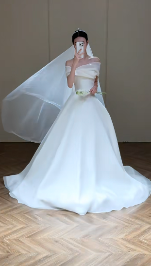 Elegant Ball Gown Off The Shoulder Satin With Veil Long Wedding Dresses C4339