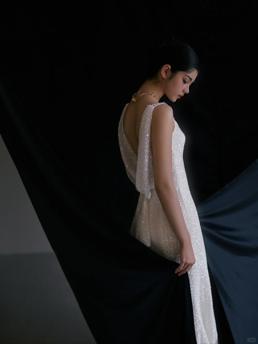 Shiny Mermaid Spaghetti Straps Satin Sequin With Veil Long Wedding Dresses C4342