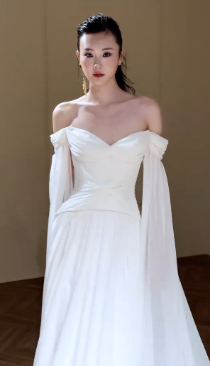 Eelgant A Line Off The Shoulder Chiffon Long Wedding Dresses C4343