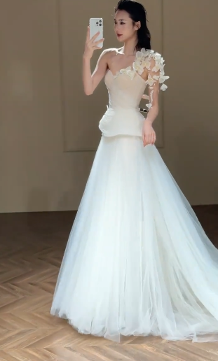 Chic A Line Strapless Tulle Applique Long Wedding Dresses C4344