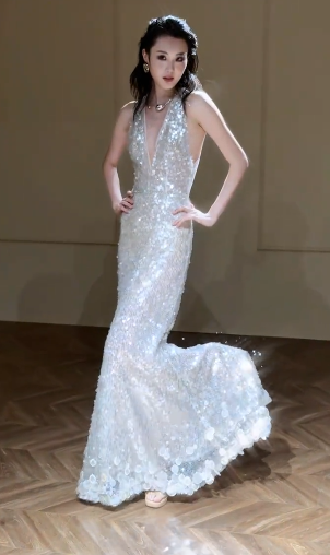 Timeless Mermaid Halter Sequin Long Wedding Dresses C4345