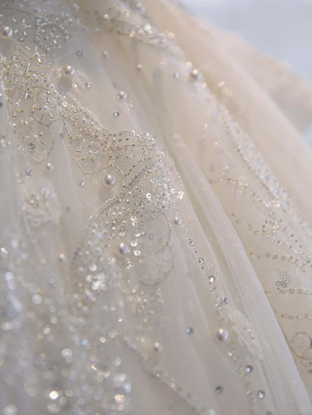 Timeless Ball Gown Off The Shoulder Tulle Sequin Beads Long Wedding Dresses C4367