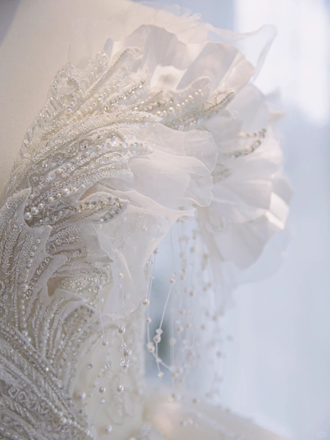 Timeless Ball Gown Off The Shoulder Tulle Sequin Beads Long Wedding Dresses C4367