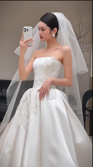 Classy Ball Gown Strapless Satin Applique With Veil Long Wedding Dresses C4377