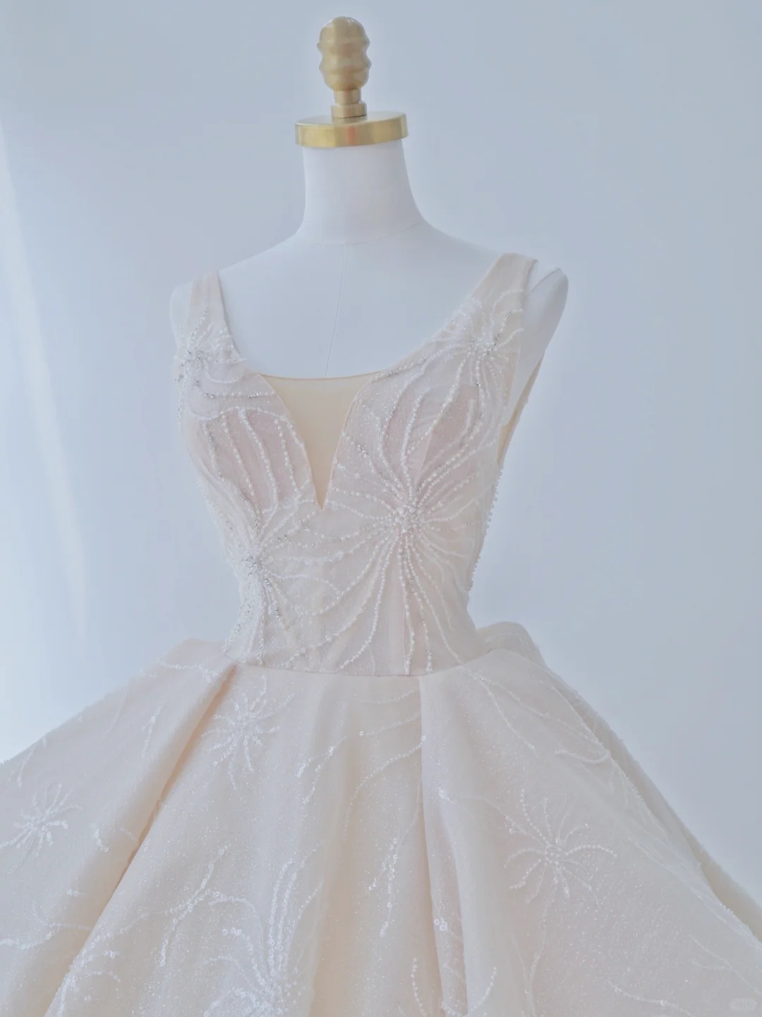 Elegant Ball Gown Satin Sequin Backless Long Wedding Dresses C4390