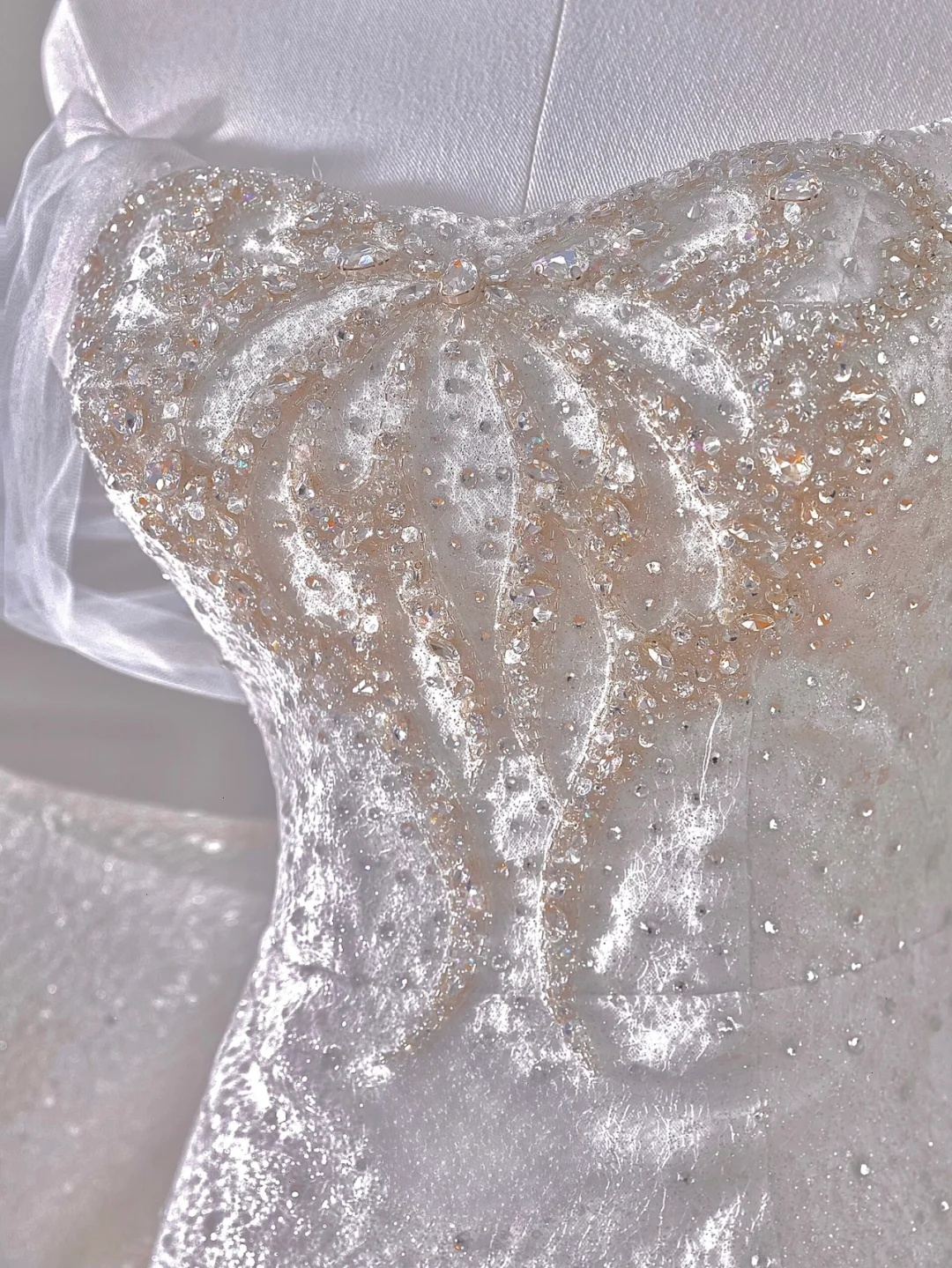 Glitter Mermaid Off The Shoulder Satin Sequin Beads Back With Bow Long Wedding Dresses C4392