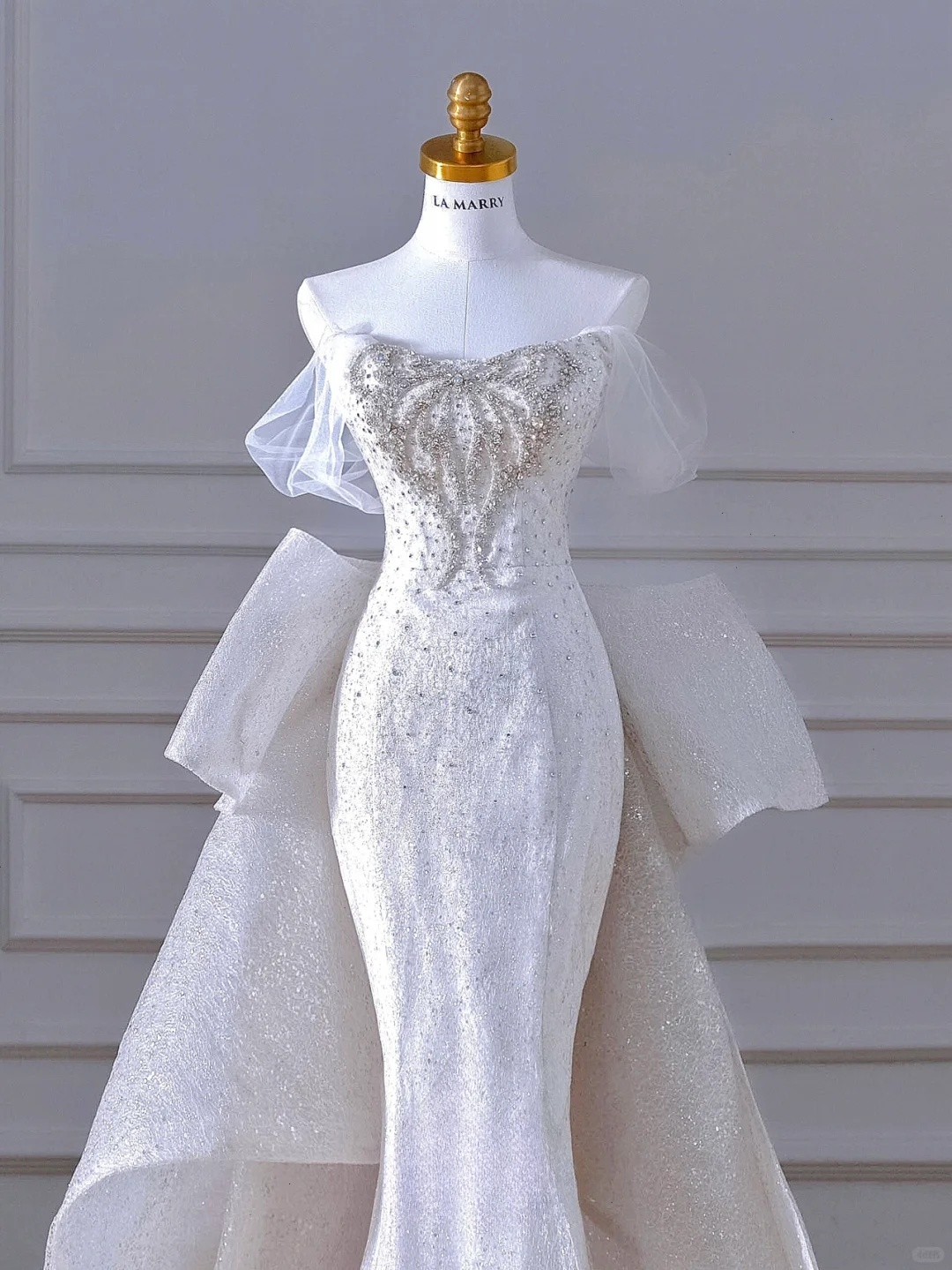 Glitter Mermaid Off The Shoulder Satin Sequin Beads Back With Bow Long Wedding Dresses C4392