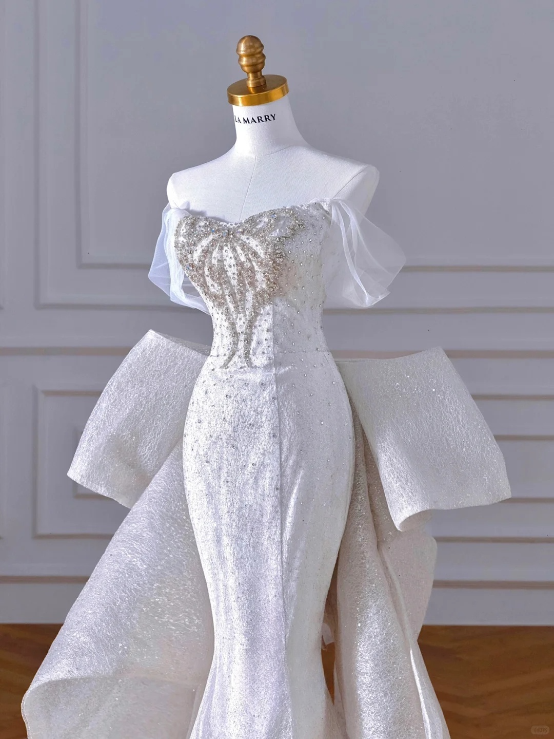 Glitter Mermaid Off The Shoulder Satin Sequin Beads Back With Bow Long Wedding Dresses C4392