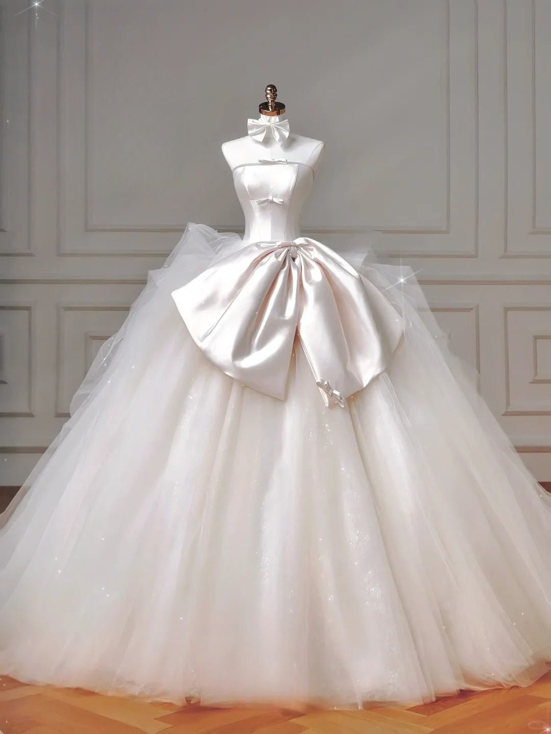 Sweet Ball Gown Strapless Satin Tulle Long Wedding Dresses C4402
