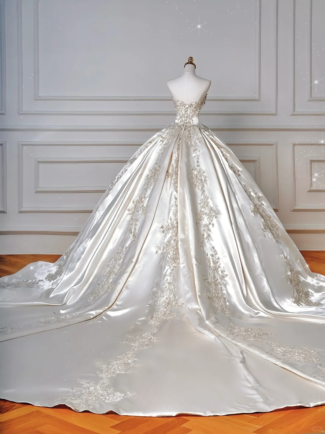 Gorgeous Ball Gown Strapless Satin Sequin Beads Long Wedding Dresses C4403