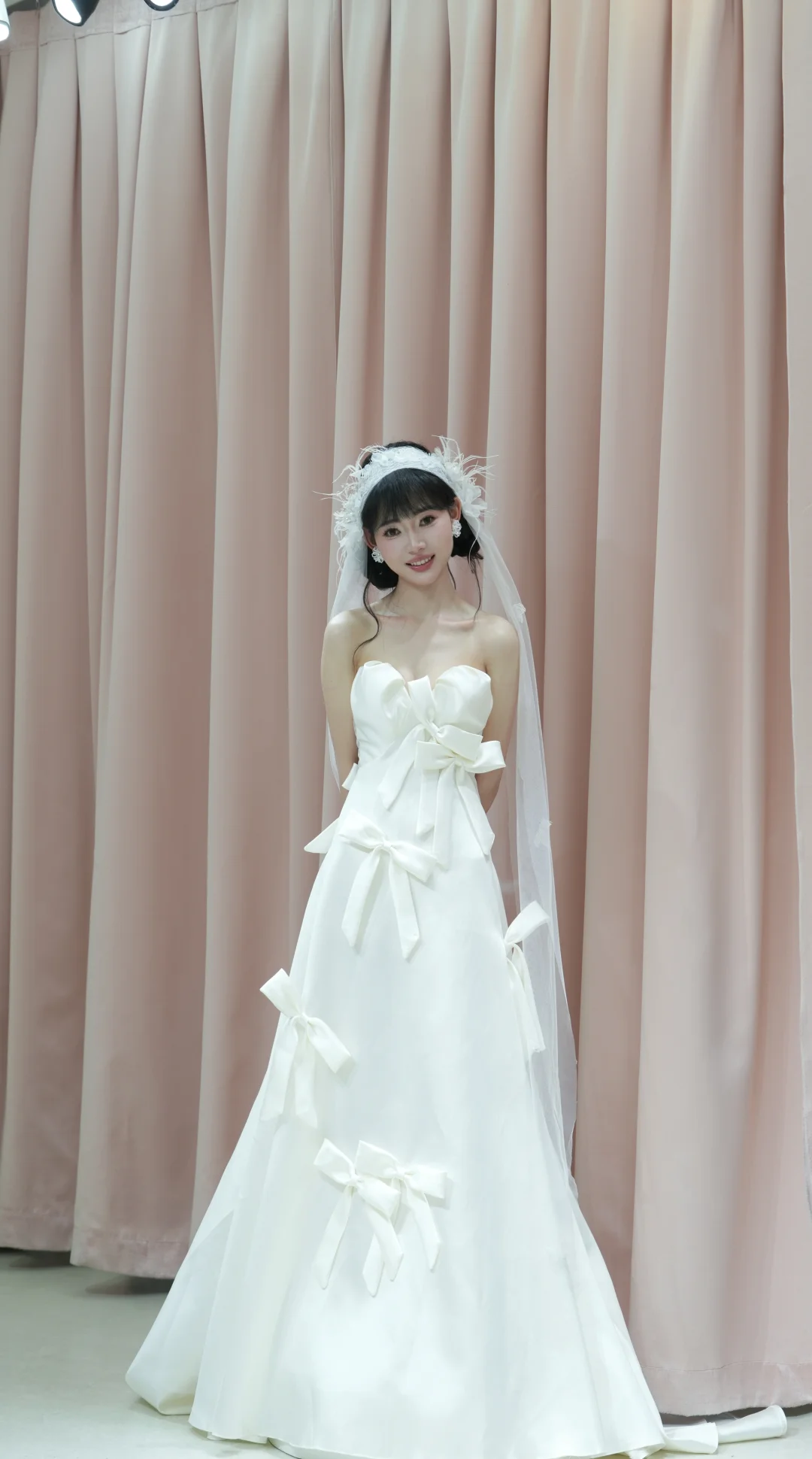 Princess A Line Strapless Satin Tulle Bow With Gloves Veil Long Wedding Dresses C4465