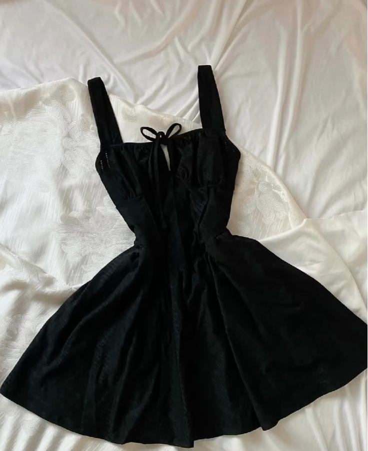 Elegant Black A Line Spaghetti Straps Satin Short Homecoming Dress 17th Birthday Outfits C4501