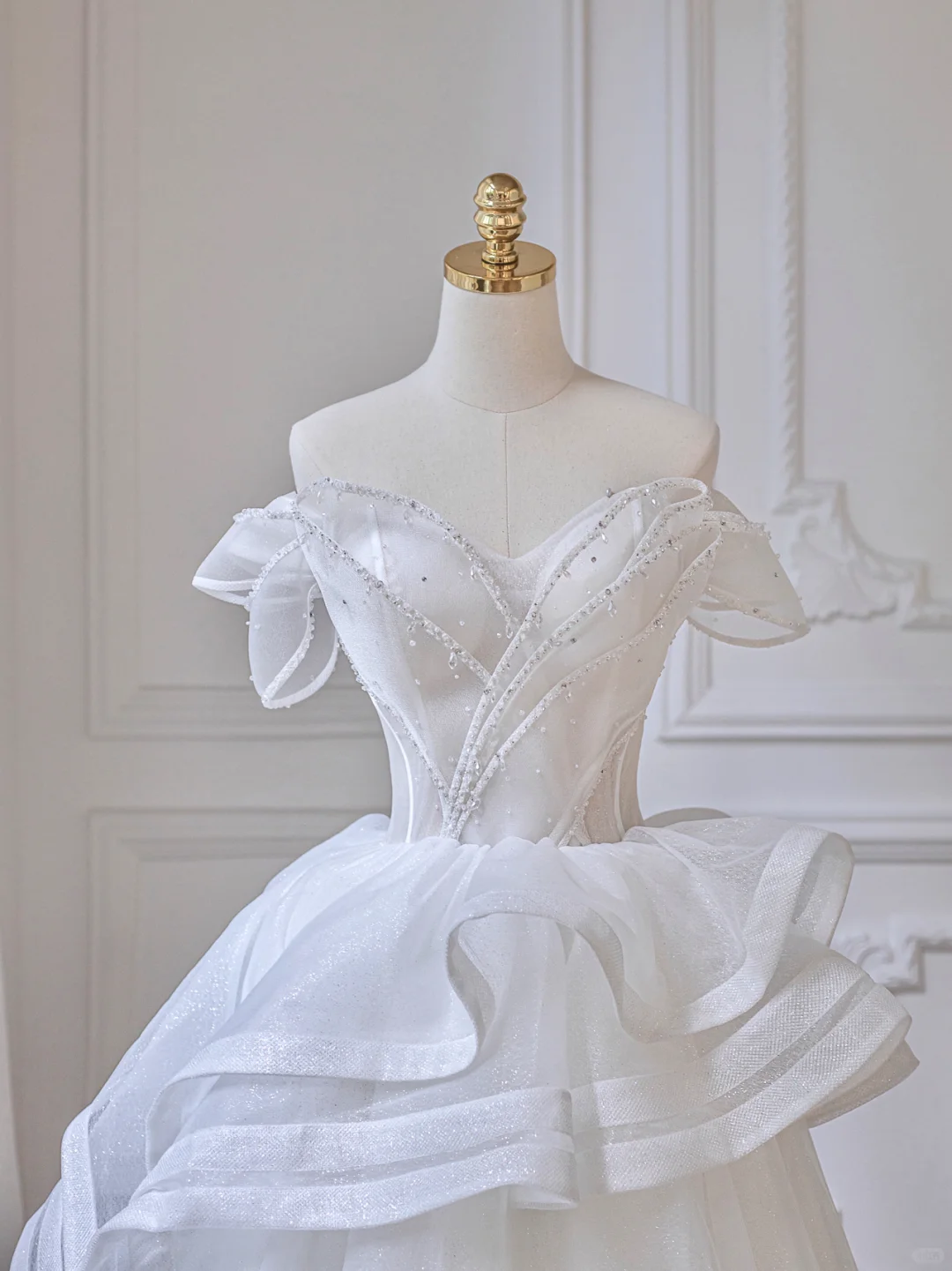 Timeless Ball Gown Off The Shoulder Tulle Sequin Long Wedding Dresses C4538