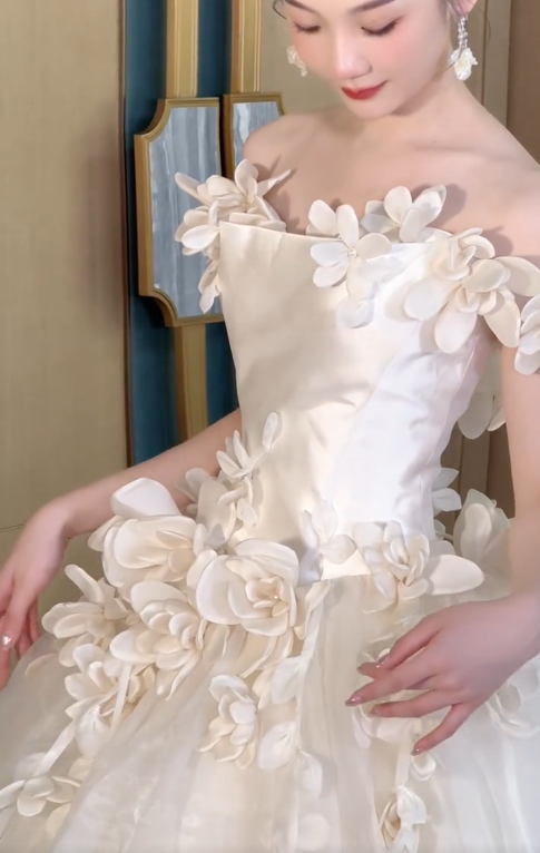 Style Classy Ball Gown Off The Shoulder Satin Tulle Applique Long Wedding Dresses C4560