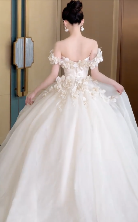 Style Classy Ball Gown Off The Shoulder Satin Tulle Applique Long Wedding Dresses C4560
