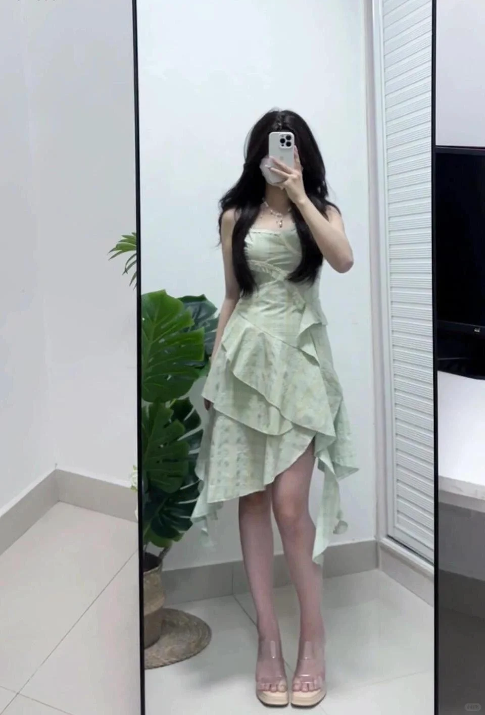 Pretty A Line Spaghetti Straps Satin Ruffles Short Homecoming Dress 17th Birthday Outfits C4616