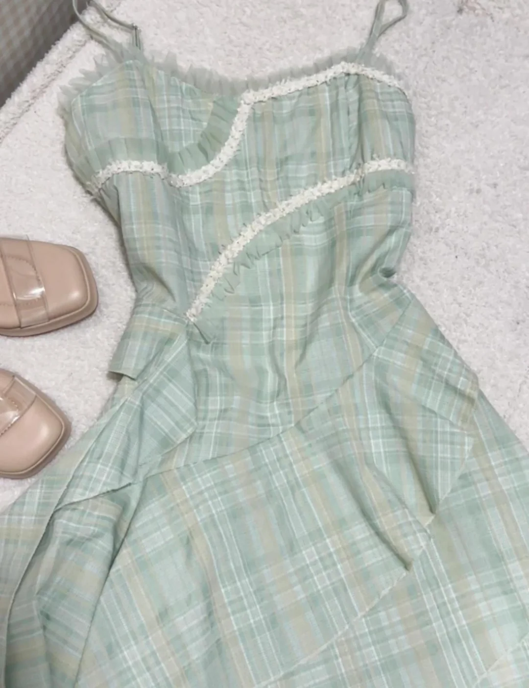 Pretty A Line Spaghetti Straps Satin Ruffles Short Homecoming Dress 17th Birthday Outfits C4616