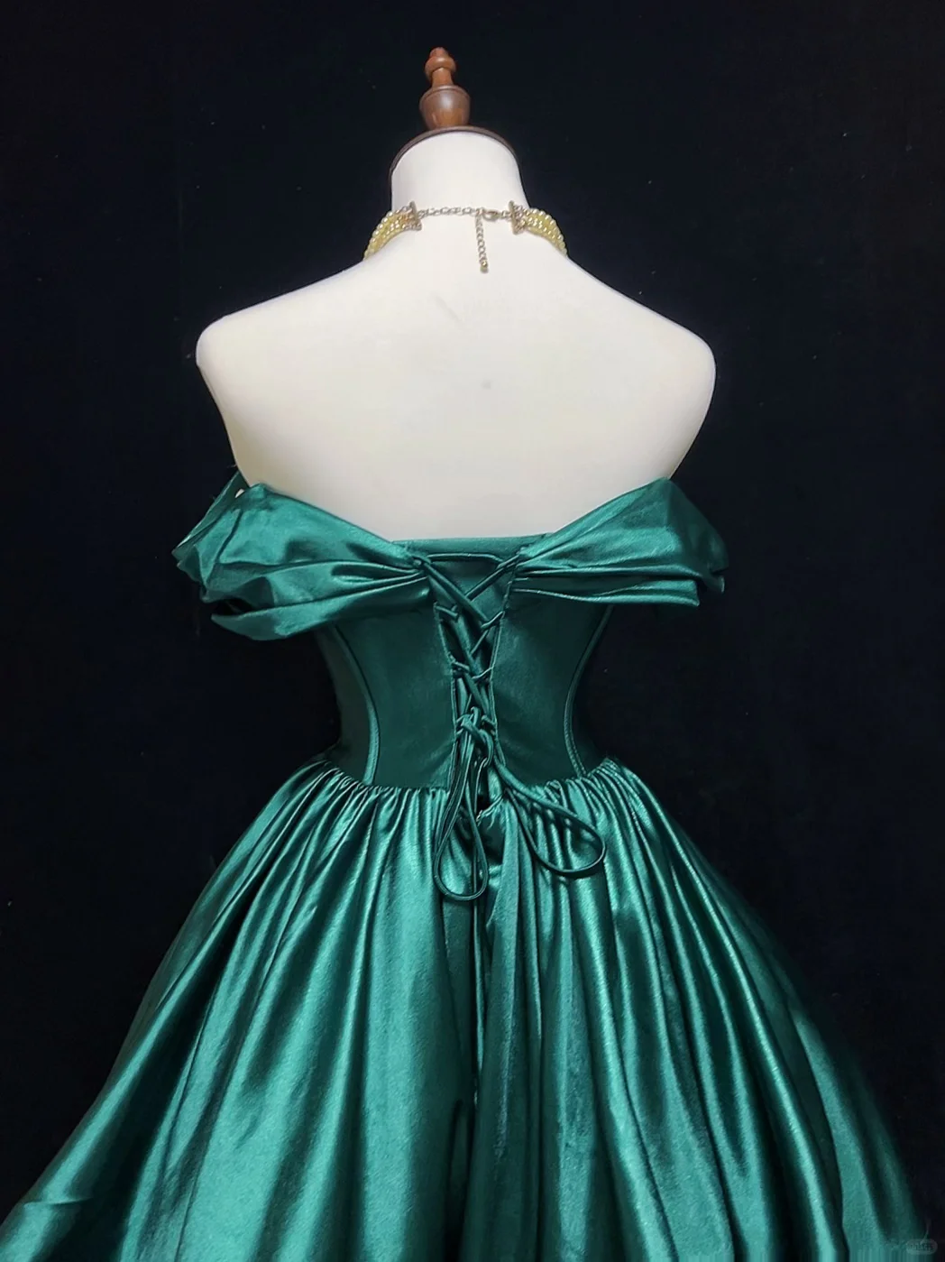 Dark Green A Line Off The Shoulder Satin Short Homecoming Dress 21th Birthday Outfits C4630