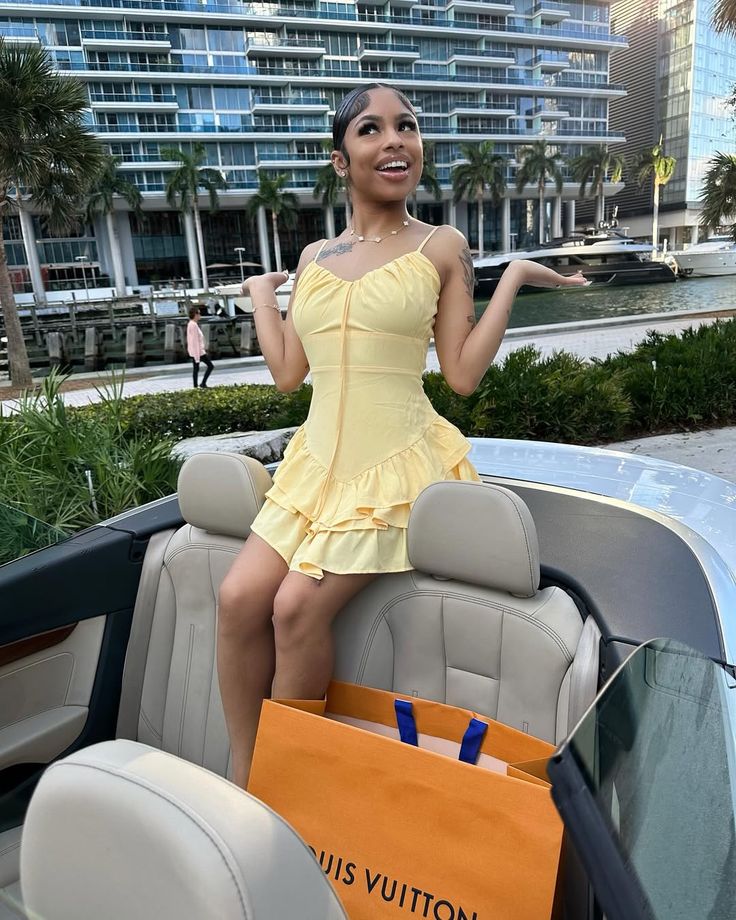 Pastel Yellow A Line Spaghetti Straps Satin Short Homecoming Dress 19th Birthday Outfits C4809