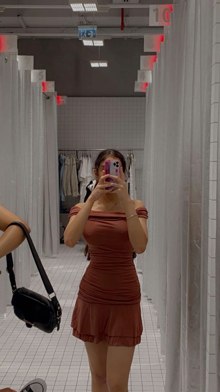 Classy Bodycon A Line Off The Shoulder Satin Short Homecoming Dress 20th Birthday Outfits C4858