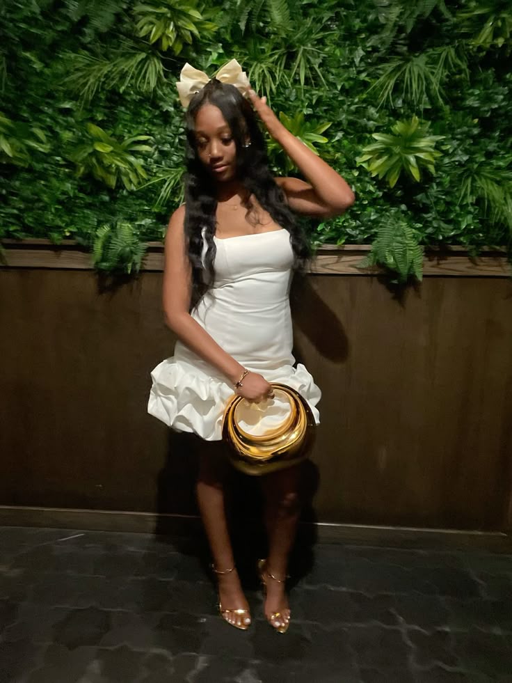 Chic Mermaid Spaghetti Straps White Satin Short Homecoming Dress 18th Birthday Outfits C4907