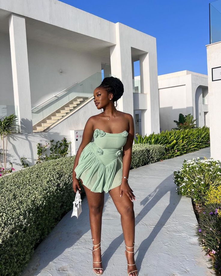 Pretty A Line Halter Satin Flower Short Homecoming Dress 18th Birthday Outfits C4918