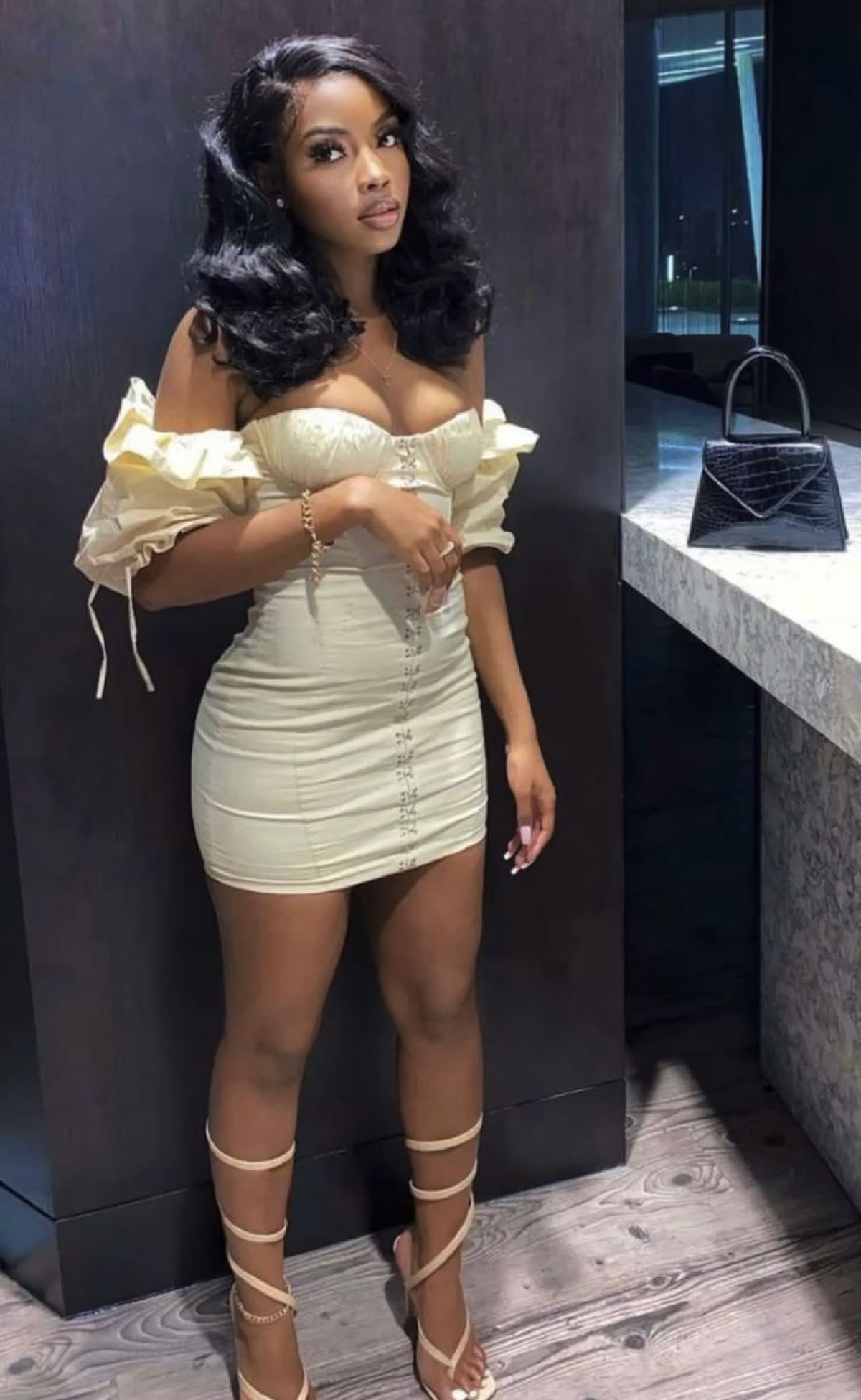 Elegant Mermaid Off The Shoulder Satin Short Homecoming Dress 20th Birthday Outfits C4978