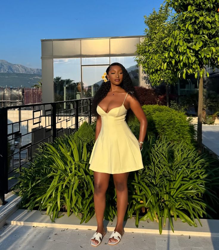 Sexy A Line Spaghetti Straps Satin Short Homecoming Dress 19th Birthday Outfits C4983