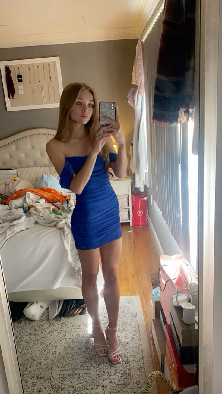 Chic Mermaid Off The Shoulder Satin Short Homecoming Dress 21th Birthday Outfits C5029