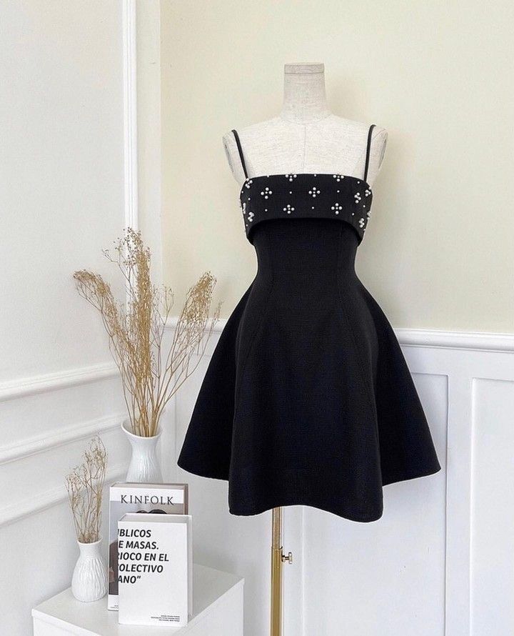 Cute A Line Spaghetti Straps Black Satin Beads Short Homecoming Dress 17th Birthday Outfits C5189