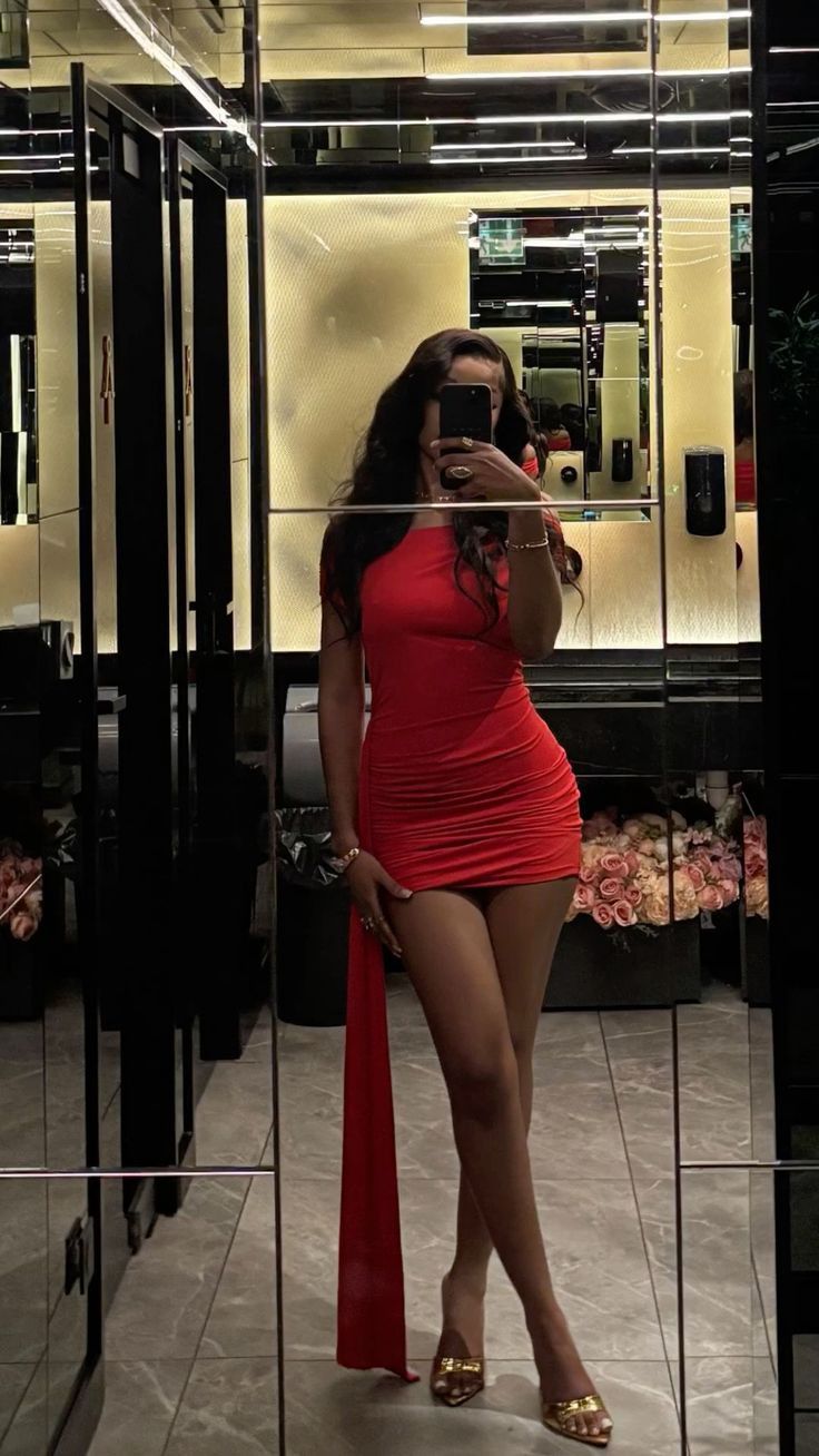 Sexy Mermaid Off The Shoulder Red Satin Pleated Mini Short Homecoming Dress 20th Birthday Outfits C5199