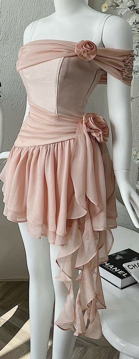 Unique A Line Off The Shoulder Satin Chiffon Ruffles Short Homecoming Dress 18th Birthday Outfits C5254