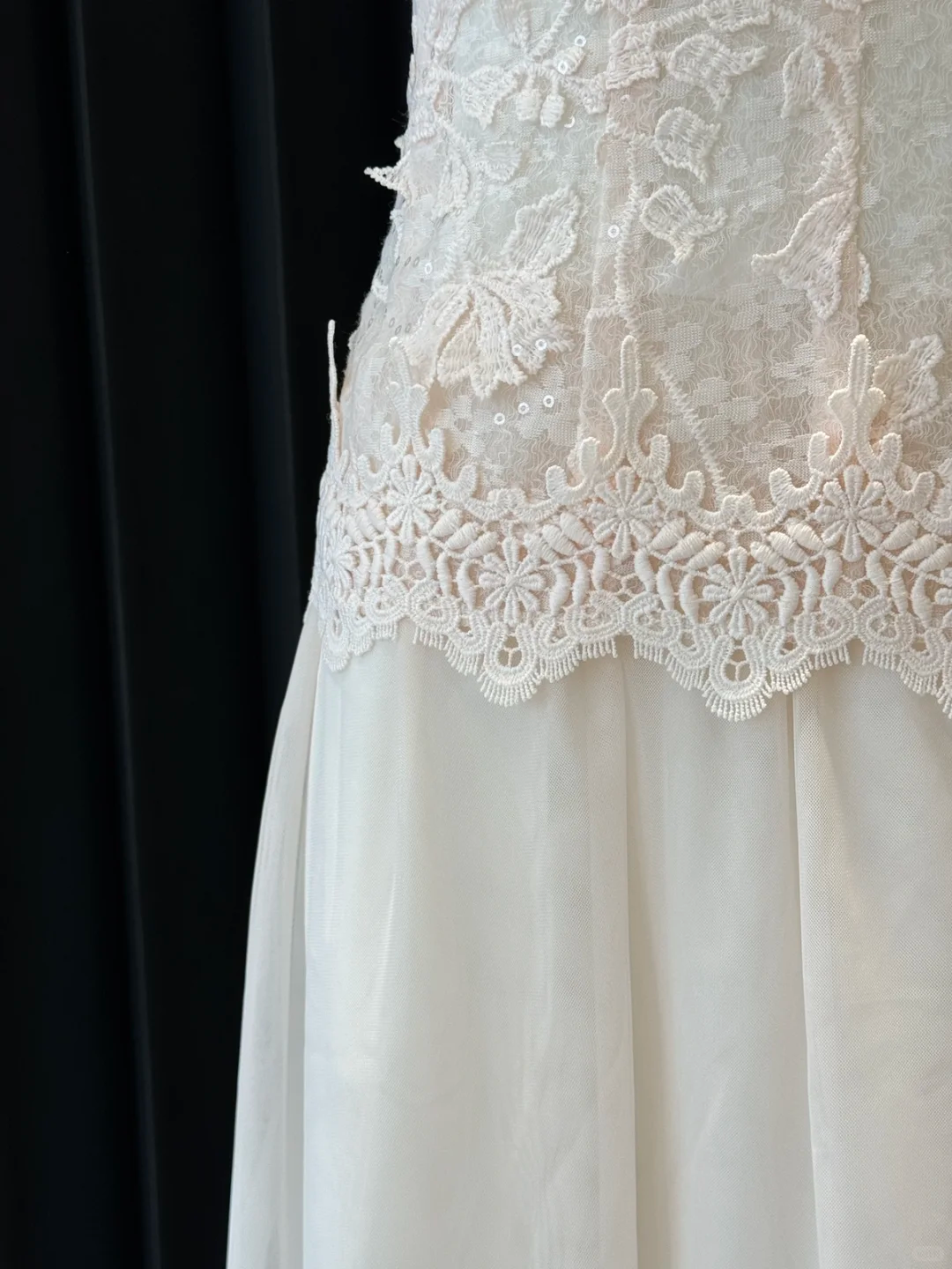 Pretty A Line Spaghetti Straps Satin Lace Long Prom Dresses Formal Dress C5365
