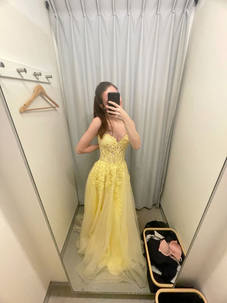 Chic Pastel Yellow A Line Strapless Tulle Lace Long Prom Dresses Formal Dress C5647