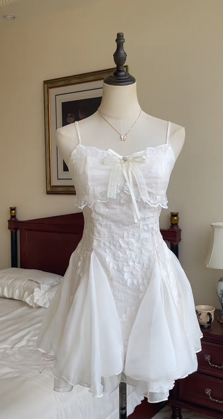 Cute A Line Spaghetti Straps Satin Lace Short Homecoming Dress 18th Birthday Outfits C5451