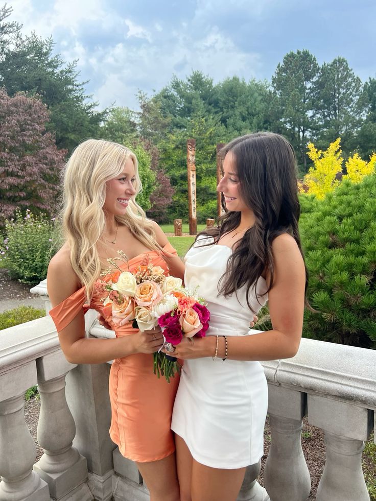 Elegant A Line Off The Shoulder Orange Satin Short Homecoming Dress 18th Birthday Outfits C5672