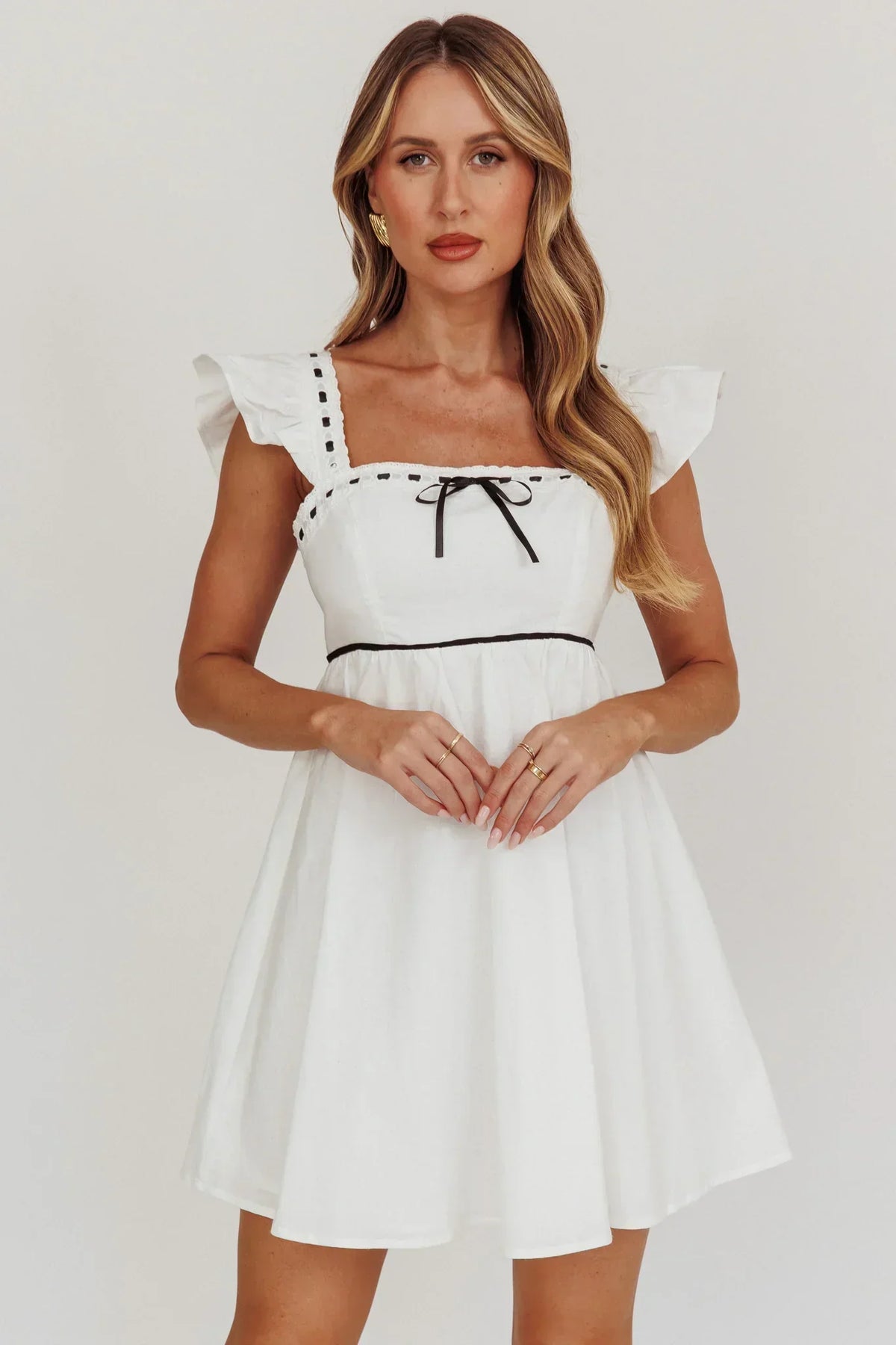 Contrast Trim Square Neck Flutter Sleeve Bow Babydoll Mini Dress