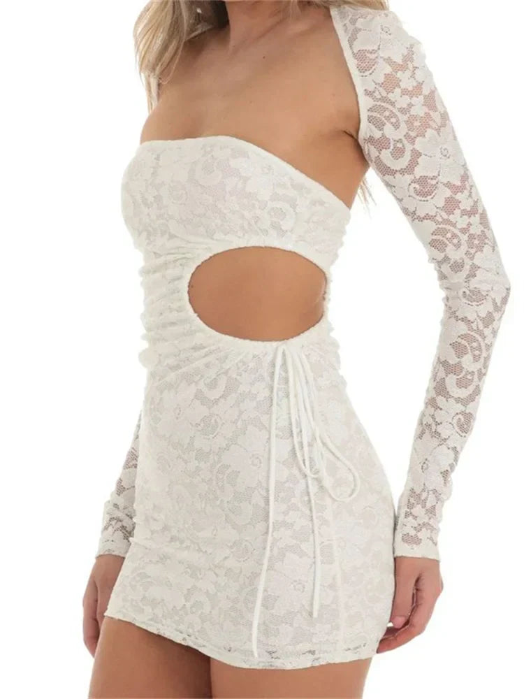 Hollow Out Strapless Backless Lace Mini Dresses - View 3