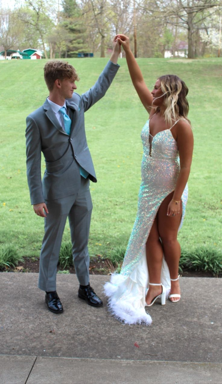 Glitter White Sequins Prom Dress With Hem Feathers cc807