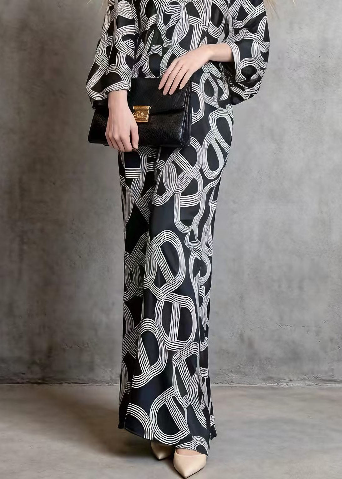 Satin Geometric Link Print V-Neck Batwing Sleeve Maxi Dress
