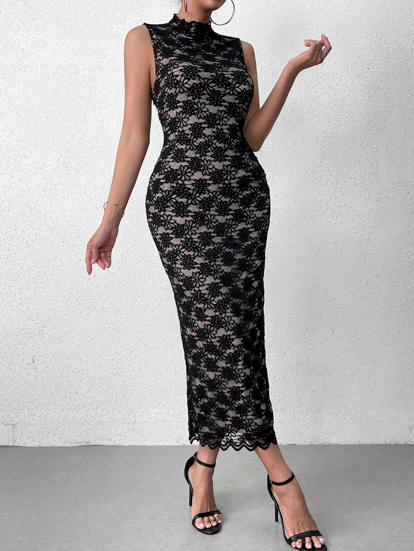 Cut Out Backless Lace Embroidery Maxi Dress - View 3