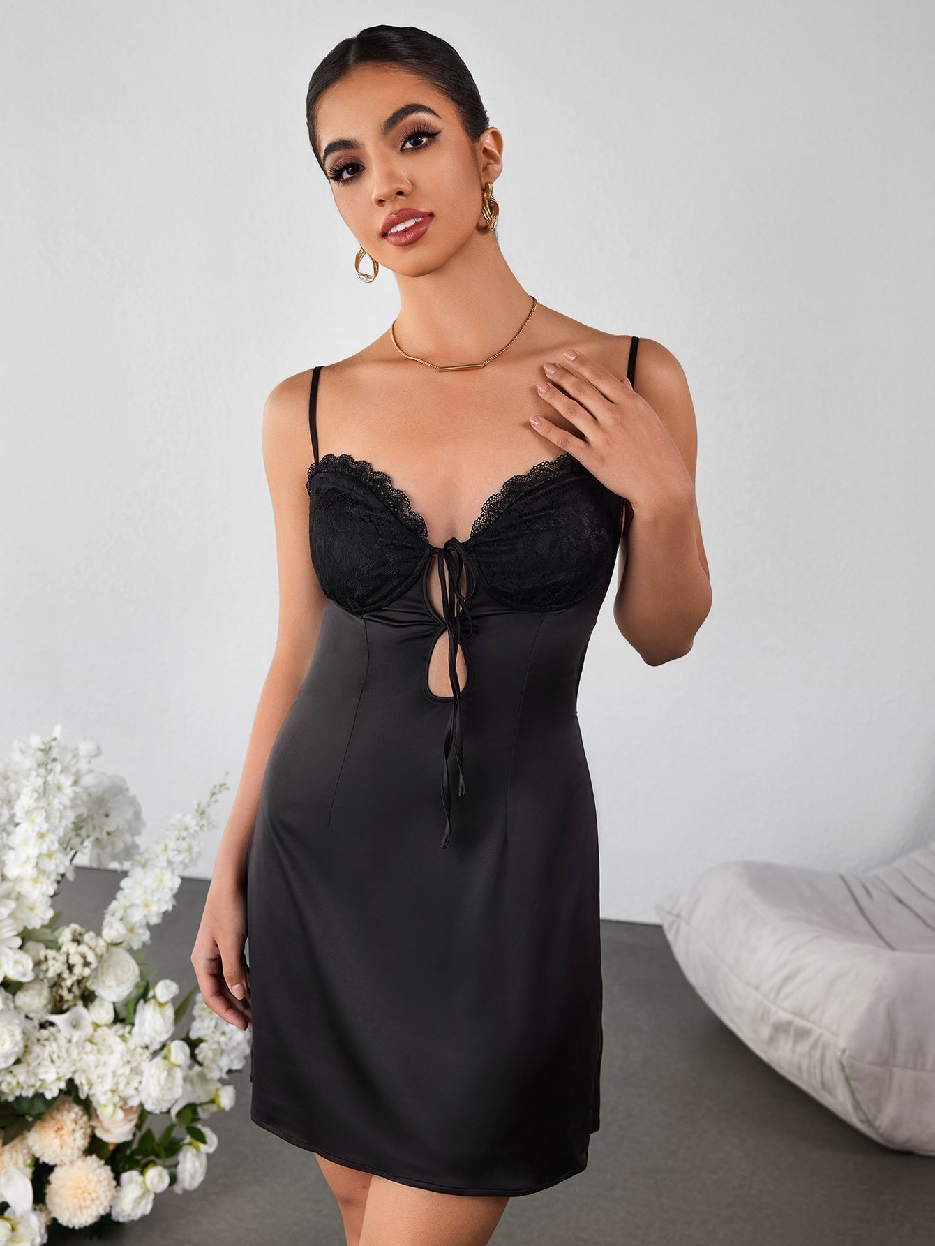 Cut Out Lace Bust Patchwork Satin Cami Dress - View 4