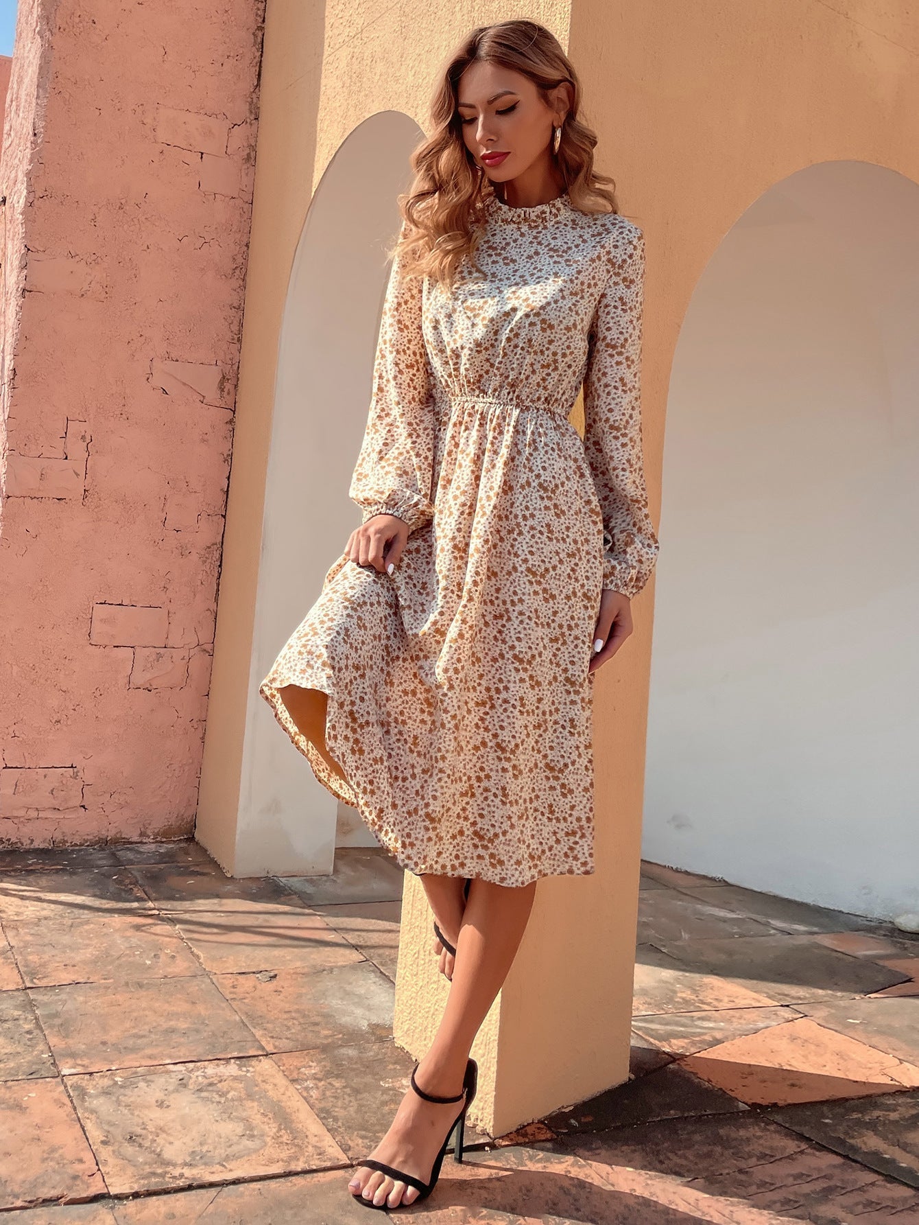 Disty Floral Mock Neck Elastic Wasit Dress