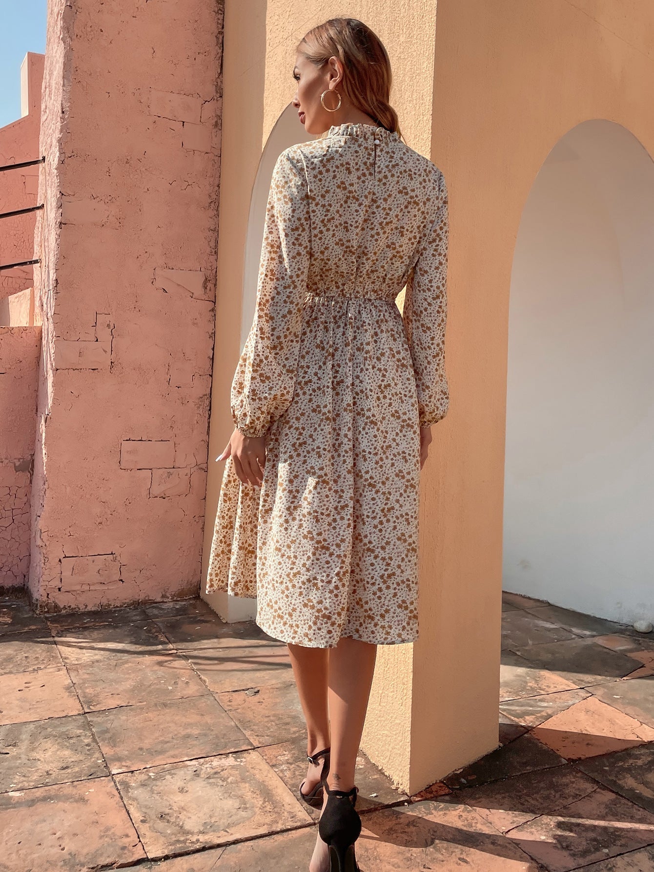 Disty Floral Mock Neck Elastic Wasit Dress