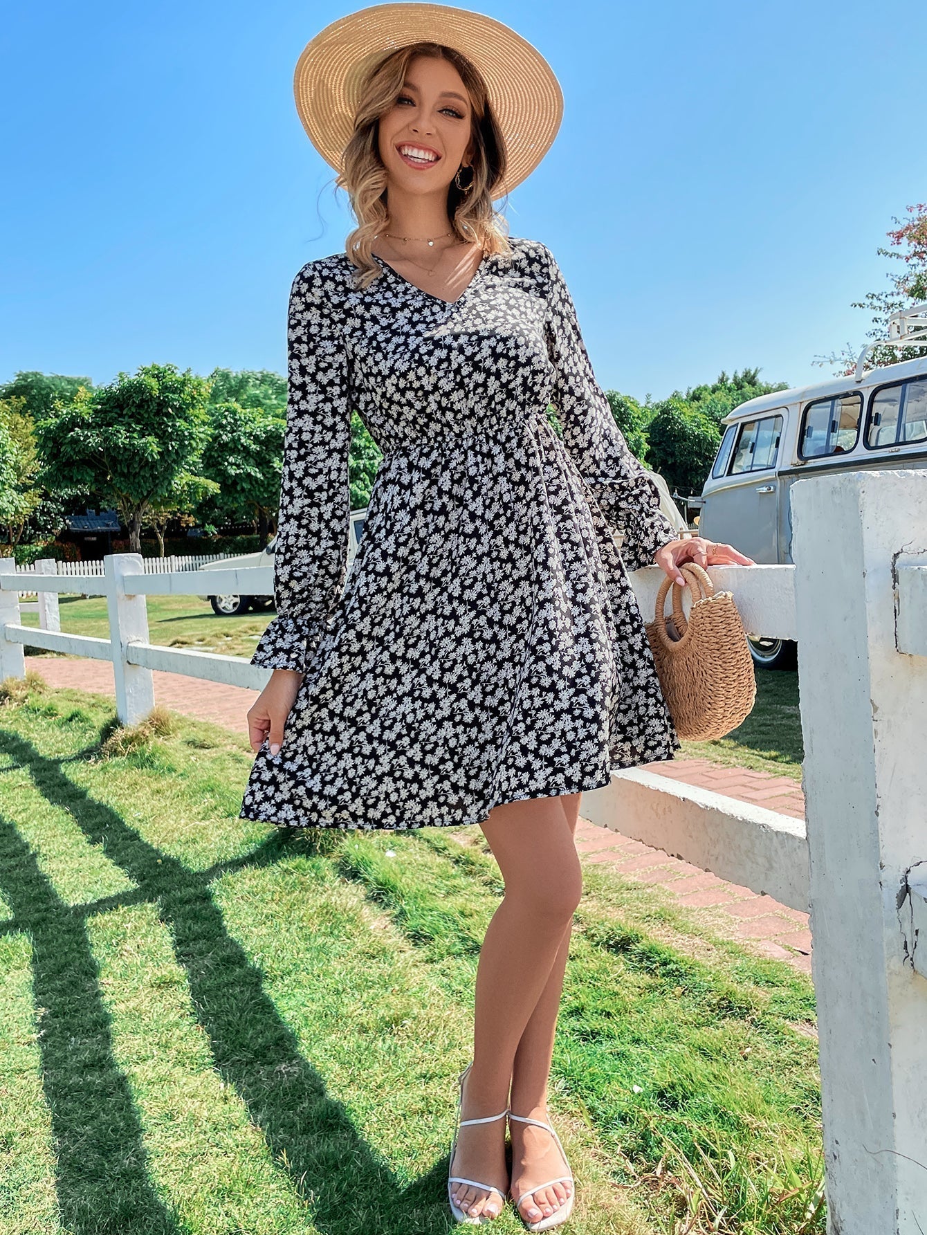 Disty Floral V Neck Elastic Waist Dress