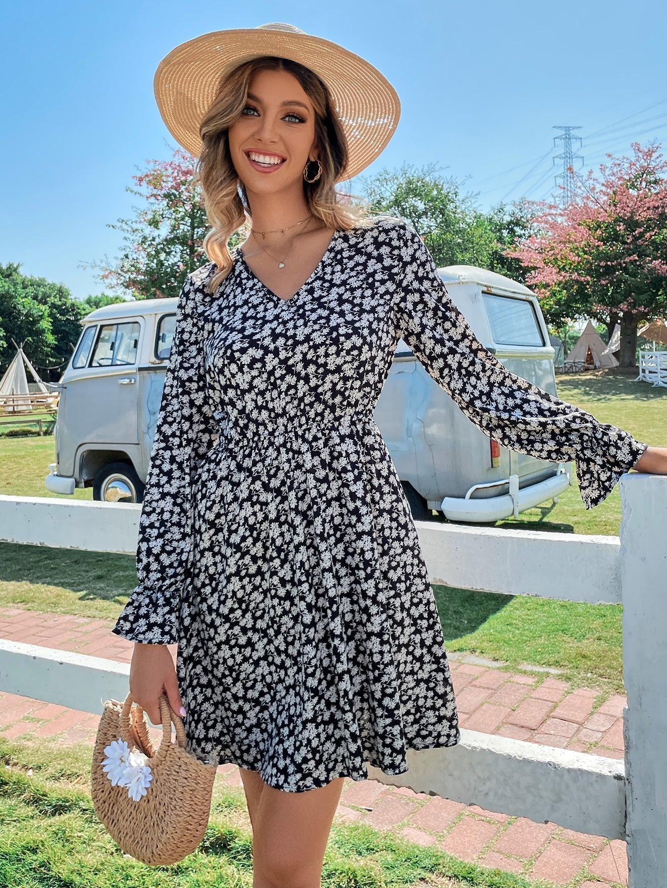 Disty Floral V Neck Elastic Waist Dress