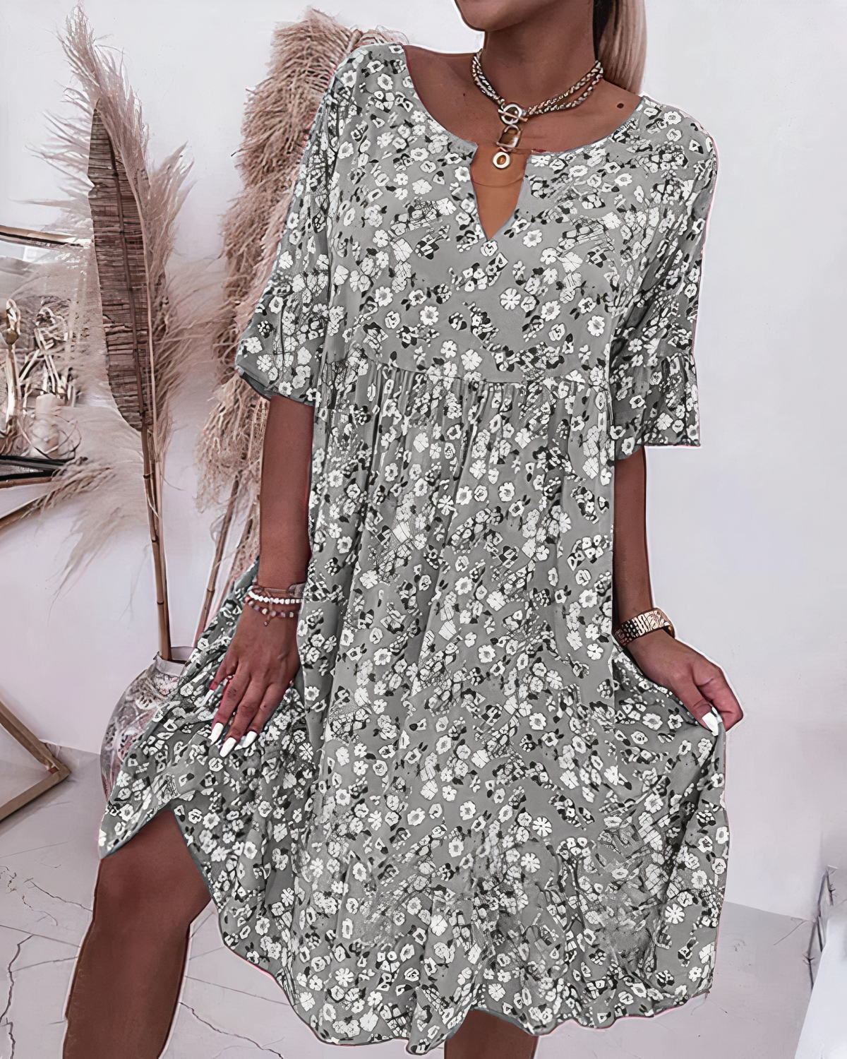 Floral Print V-Neck Flutter Sleeve Tiered Babydoll Mini Dress - View 2