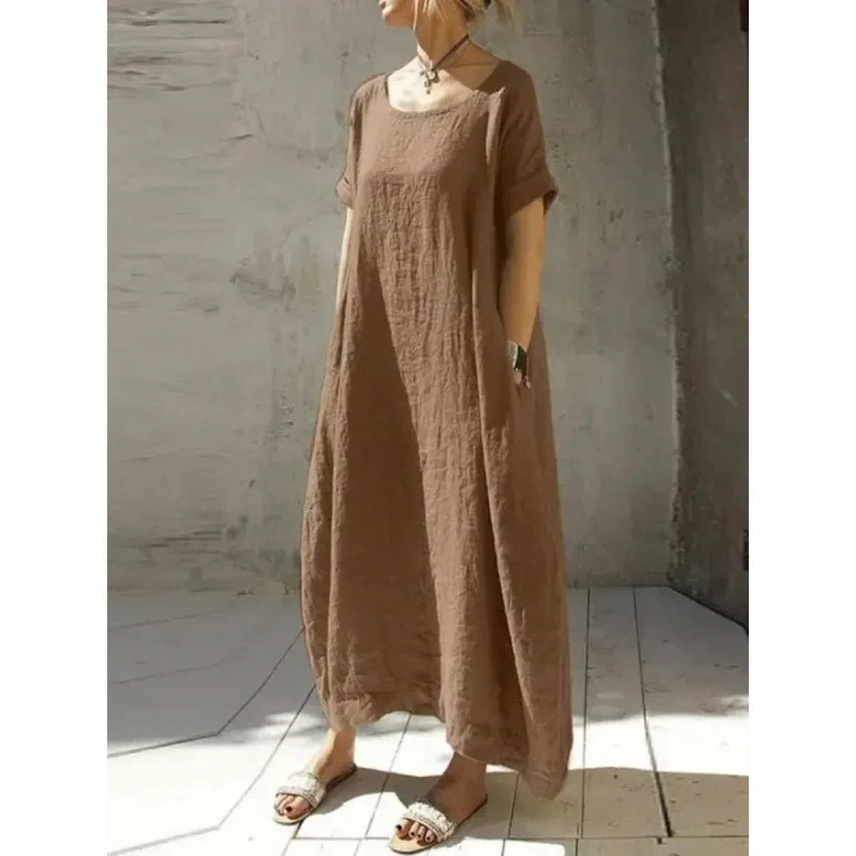 Round Neck Short Sleeve Pocket Relaxed Cocoon Maxi Dress - View 3